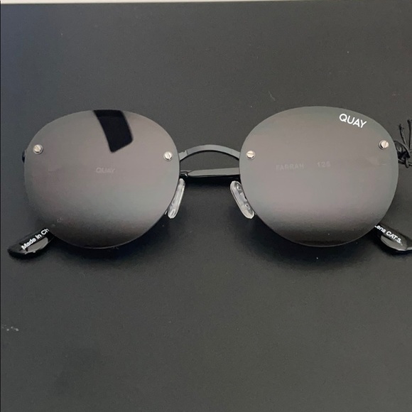 Quay Farrah sunglasses